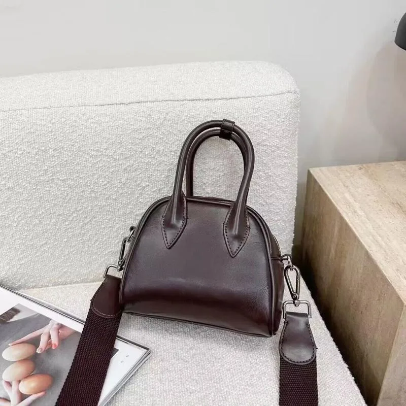 

Korean Version of Hundreds of Head Layer Cowhide Handbag Fashion Niche Design Litchi Grain Shoulder Crossbody Women's Bag