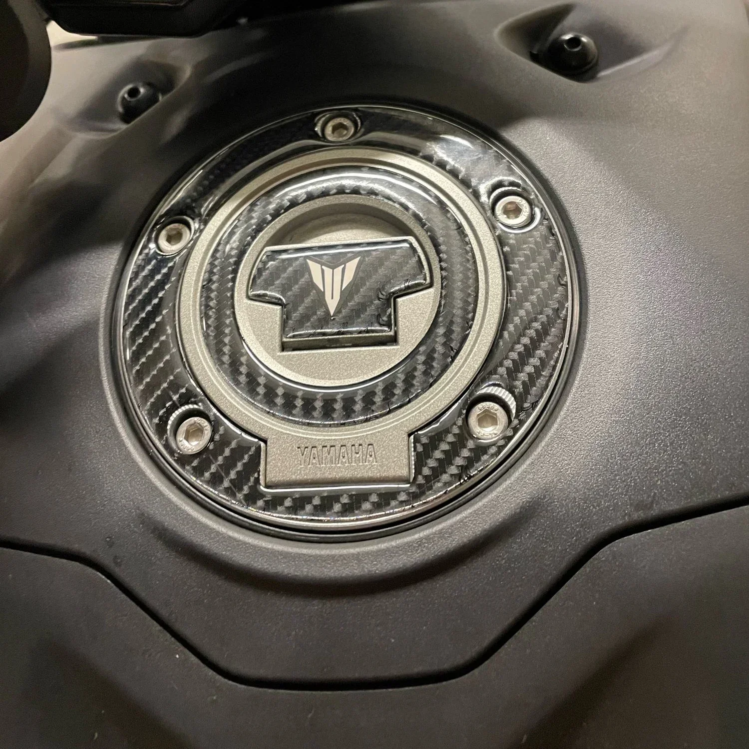 3D Carbon Fiber Motorcycle Fuel Tank Pad Cover Protector Decal Stickers Yamaha MT01 MT03 MT07 MT09 MT10 MT 01 03 07 09 10