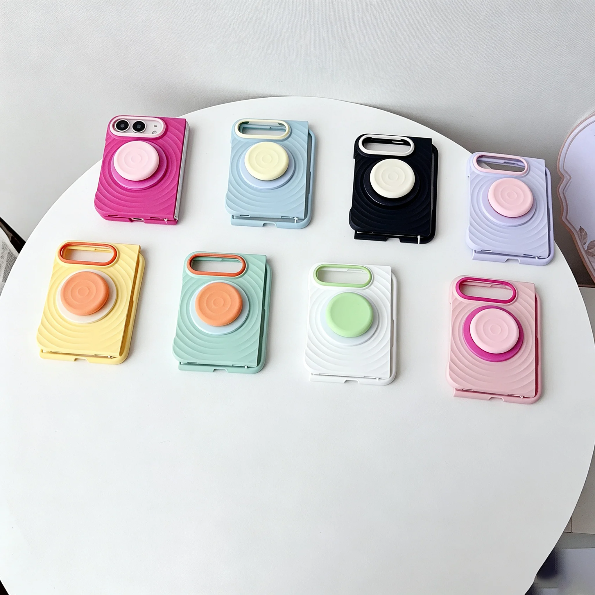 Luxury Silicone Ripples Cover with Magnetic Ring Stand