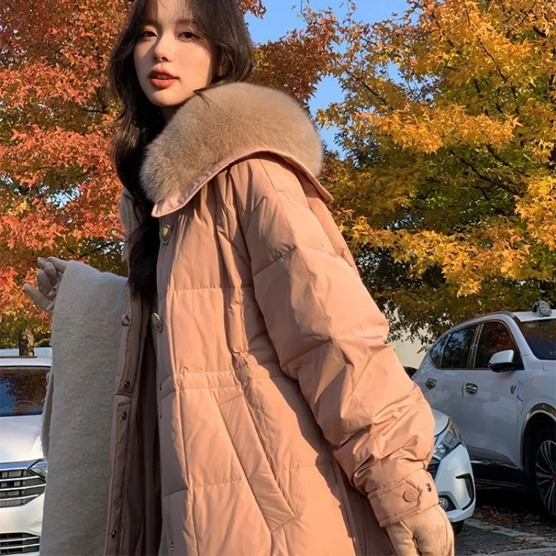 2023 New Women Down Jacket Winter Coat Female Mid Length Version Parkas Warm Fashion Outwear Artificial Fur Collar Overcoat 2023 new women down cotton coat winter jacket mid length version parkas loose warm outwear artificial fur collar hooded overcoat