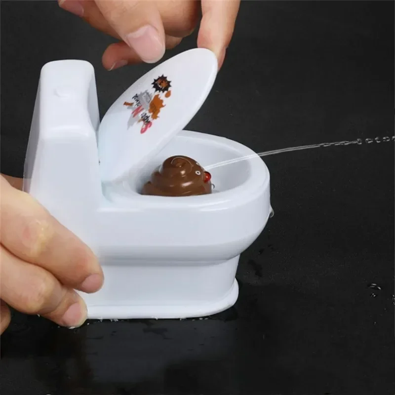 Adults Stress Release Toy Desktop Gift Closestool Joke Gag Toy Funny Prank Fools' Day Spray Water Toilet prank toys stress relief toys joke toys