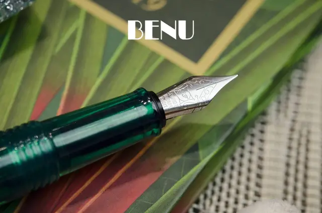 BENU – stylo à plume en résine, couleur fantaisie, caméléon russe