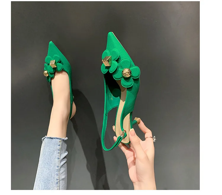 

New Spring/Summer One Button Sandals 2023 Fairy Wind Flower Petals Retro French Pointed Back Air Style Headed High Heel Sandals