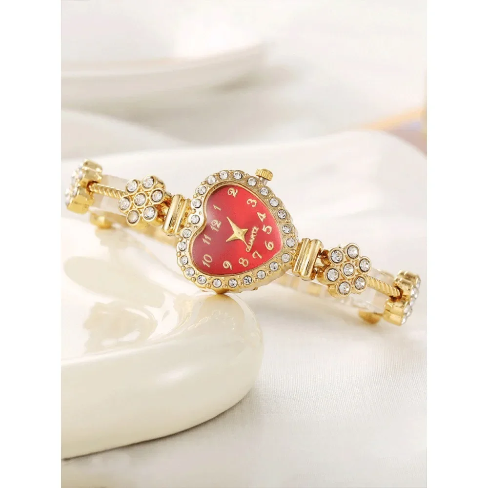 Flower shaped diamond inlaid heart-shaped women's watch, niche fashion, female student bracelet, quartz watch set