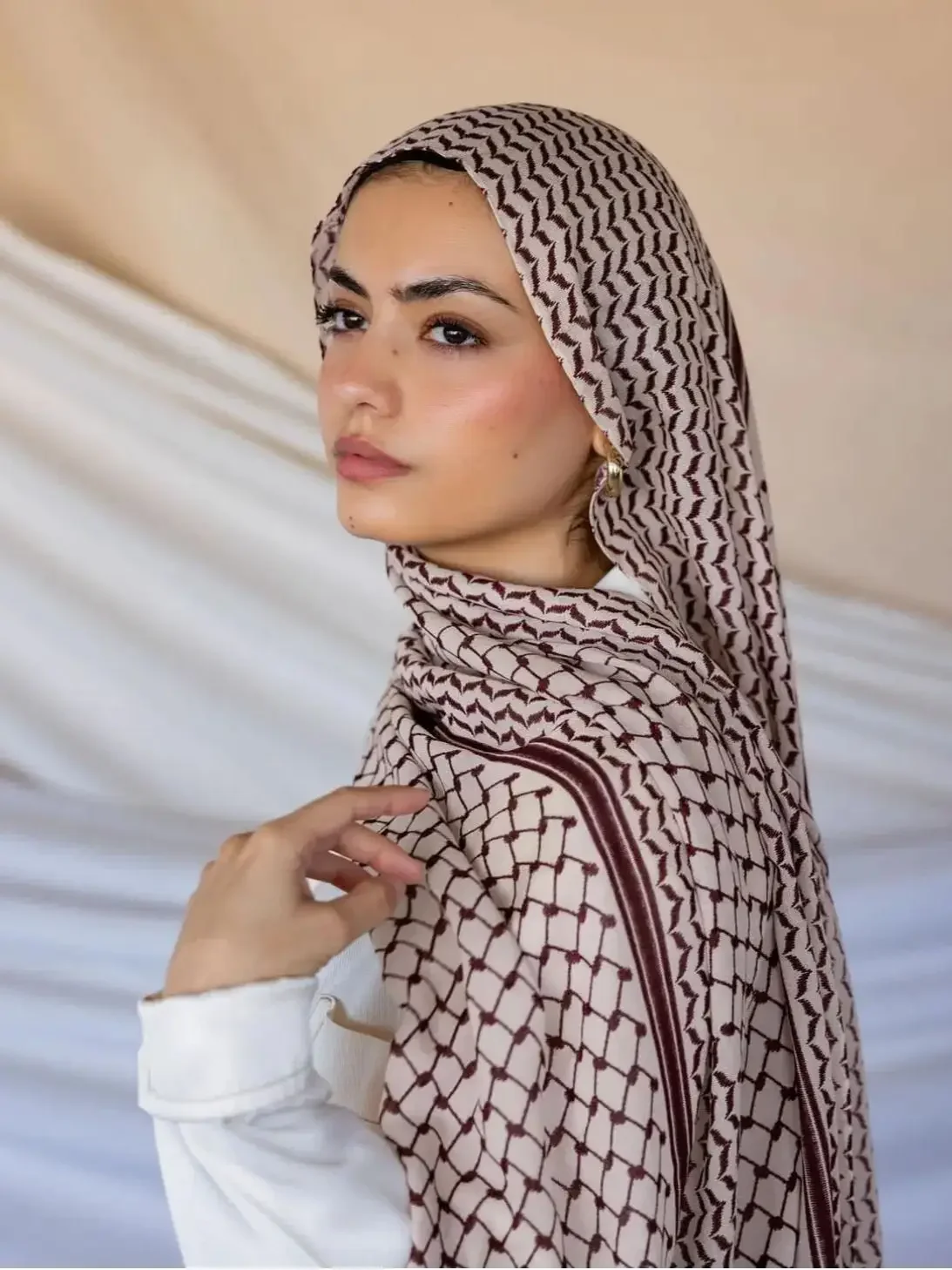 Keffiyeh 여성용 히잡 프린트 쉬폰 무슬림 히잡, 두바이 터키, 팔레트 머리 스카프, 아랍어 터번 이슬람 의류 Keffiyeh 여성용 히잡 프린트 쉬폰 무슬림 히잡, 두바이 터키, 팔레트 머리 스카프, 아랍어 터번 이슬람 의류