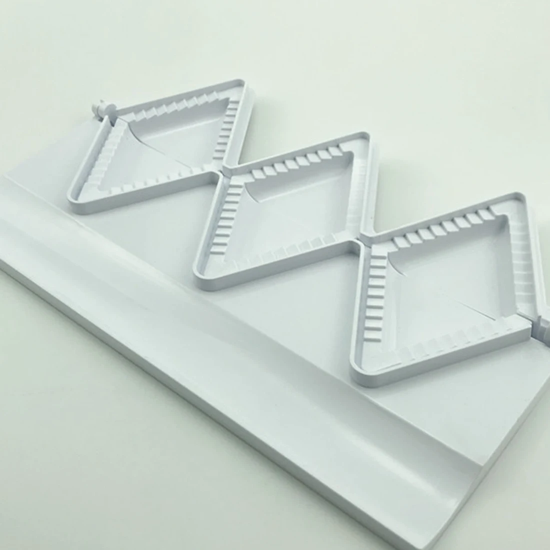 Utensili Da Cucina Gnocchi Maker 3 Stampi A Triangolo Per Pierogi Press Samosa Ravioli Gnocco Pie Empanada Meatball Maker