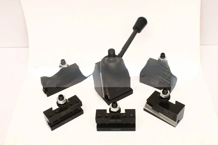 

Signature: 250 wedge-type quick-change tool holder+5 tool holders 251-000 car 111 cutting 222 drilling 333 reaming 444