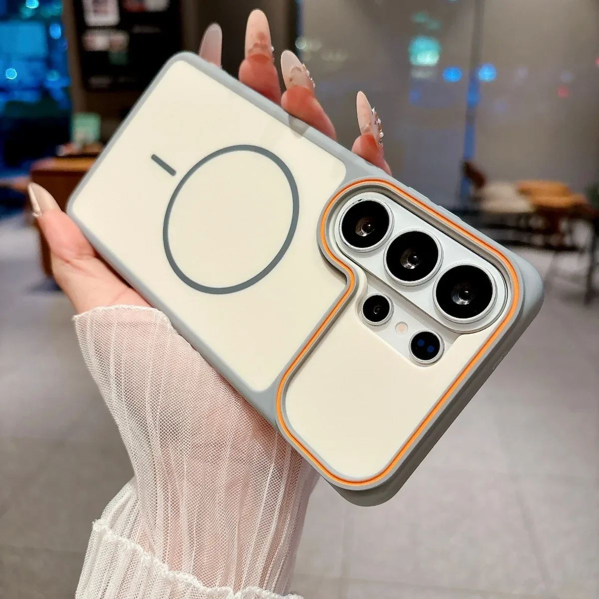 Luxury Contrast Color Frosted Magnetic Phone Case with Shockproof Design for Magsafe Compatibility