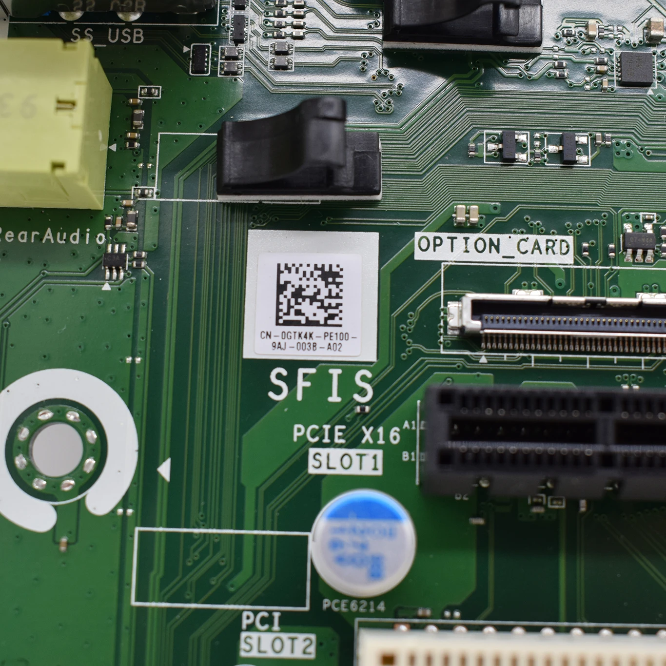 DELL Precision 3630 E-2124 SSDなしGPUなし DELL Precision 3630 E-2124 SSDなしGPUなし DELL Precision