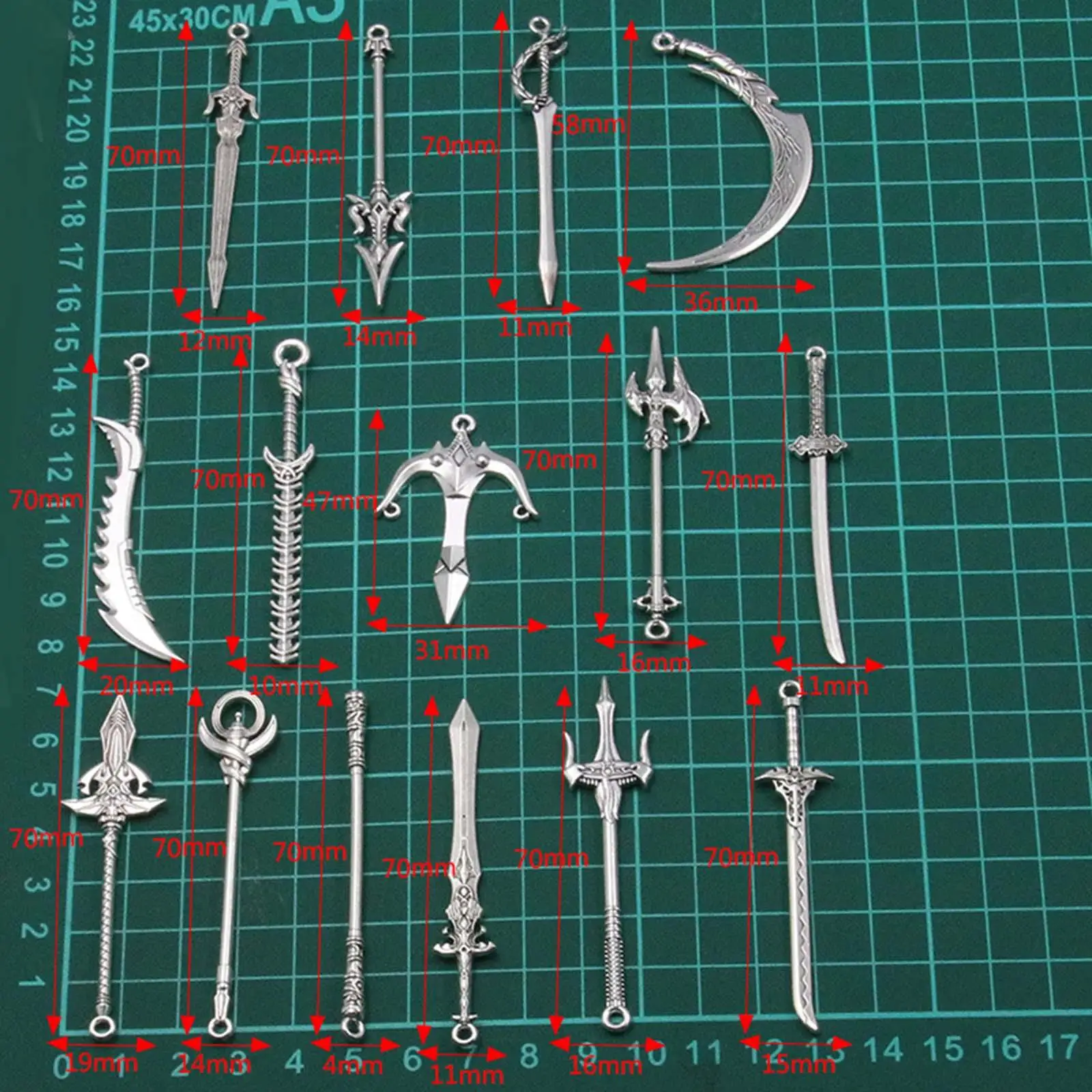10Pcs Key Chain Toy Action Figures Cosplay Toy Novelty Antique Sword Retro Long Sword for Club Home School Household Children