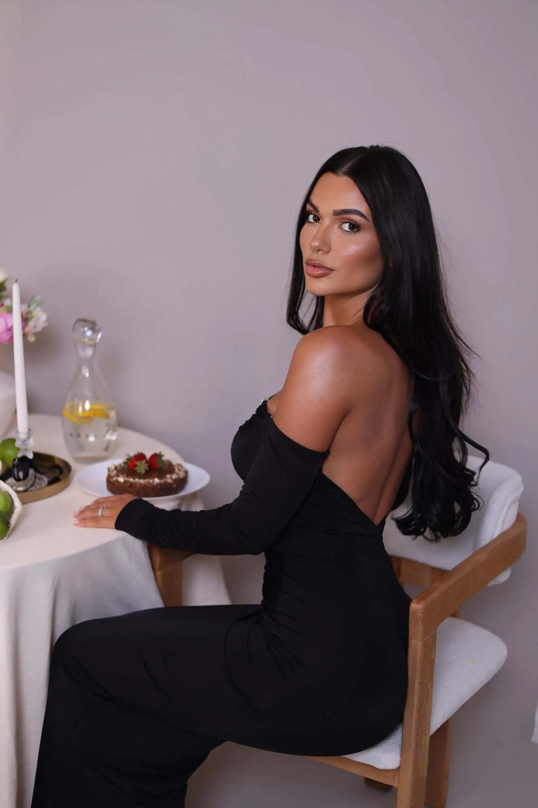 Elegant Long Sleeved Elastic Tight Irregular Dress Sexy Backless Party Evening Dress Slim Fall Vestido New Clothing