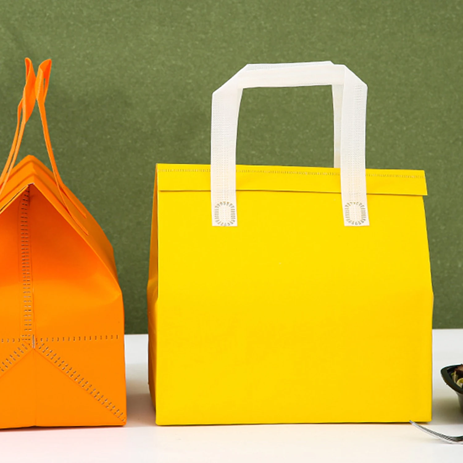 Portable Foldable Cooler Bag, Waterproof Aluminum Foil Thermal Box, Multifunctional Cak... - SKU FCB01346 - UGI Packaging