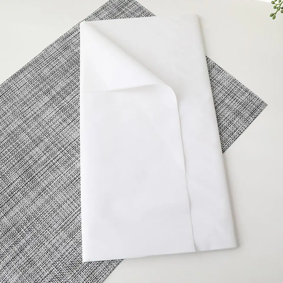 Tovaglia usa e getta bianca per compleanno, 4 pezzi, tovaglia per matrimonio, impermeabile, rettangolare, adatta per feste, compleanni dei bambini, matrimonio, Natale, 137 x 274 cm
