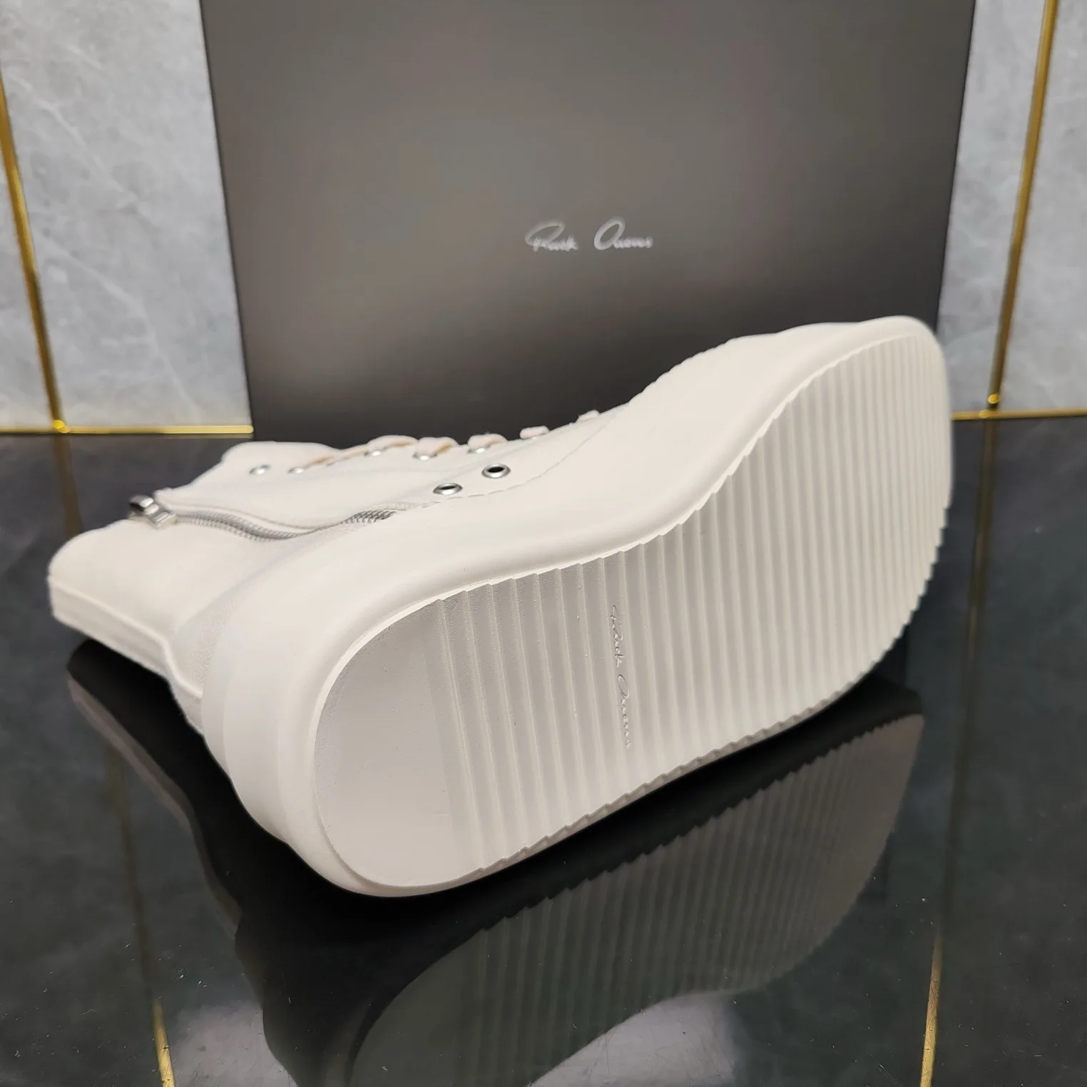 Ricks shoes beige canvas high boots thick and low loose high shoes fashion men's and women's tide men's boots.