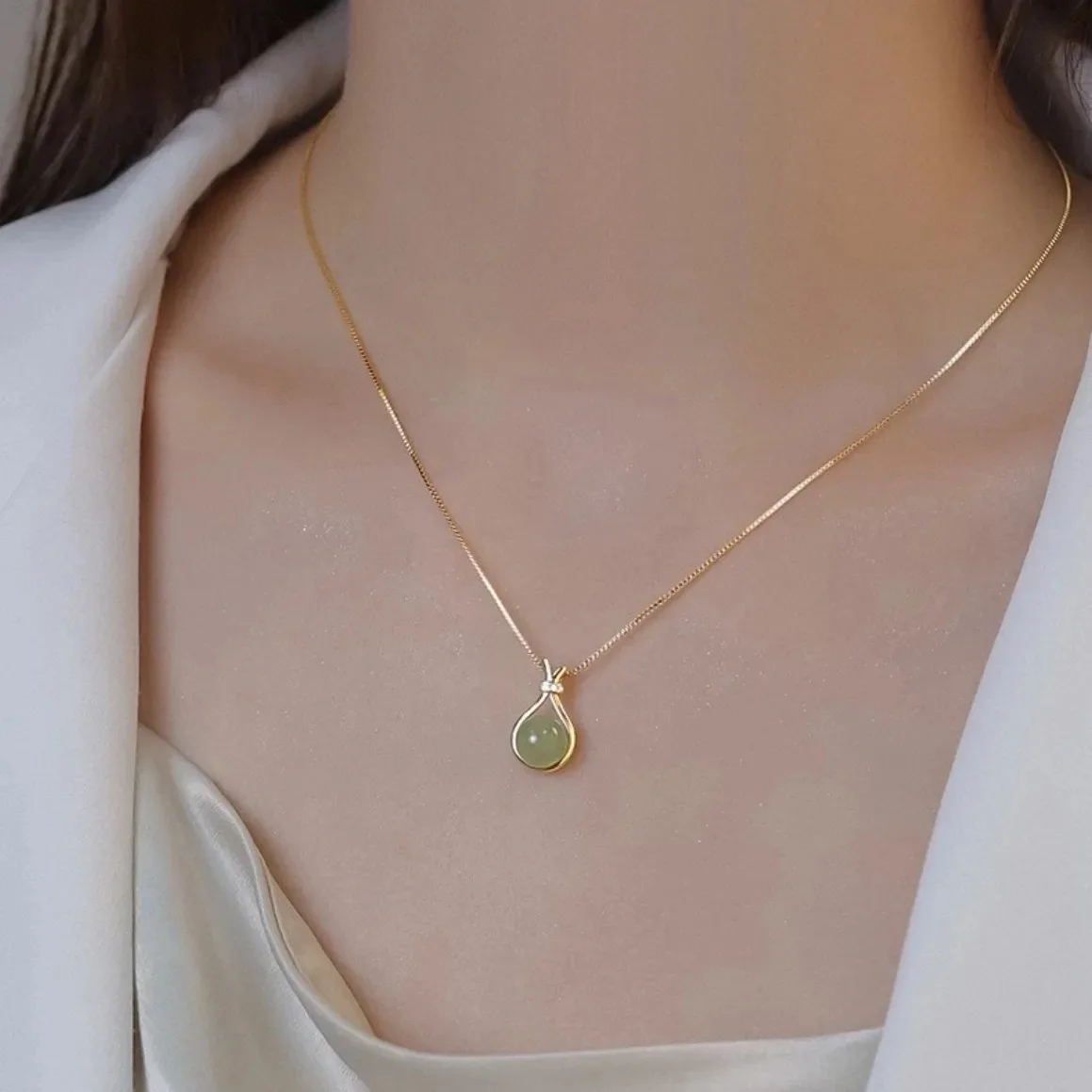 

Hotan Jade Blessing Bag Necklace Necklace Pendant Luxury Design Collar Chain Birthday Graduation Gift