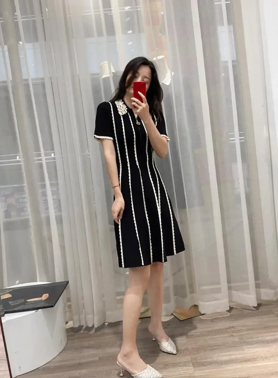 

2024 Autumn / Winter New Women Embroidery Hollow Lace Stitching Knitted Dress Female Little Black Mini Dress