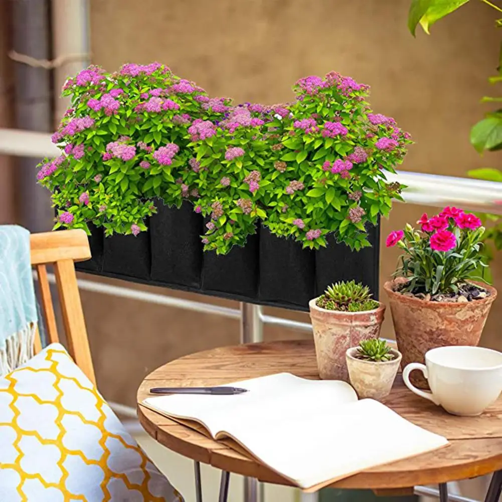 Hanging-Planting-Bag-for-Yard-Felt-Grow-Bags-6-Pockets-Non-perishable-Suspendable-Gardening-Tools.jpg Függő Ültetési Táska Az Udvarra Érezhető Táskák 6 Zseb Nem Romlandó Felfüggeszthető Kertészeti Szerszámok - Image 4