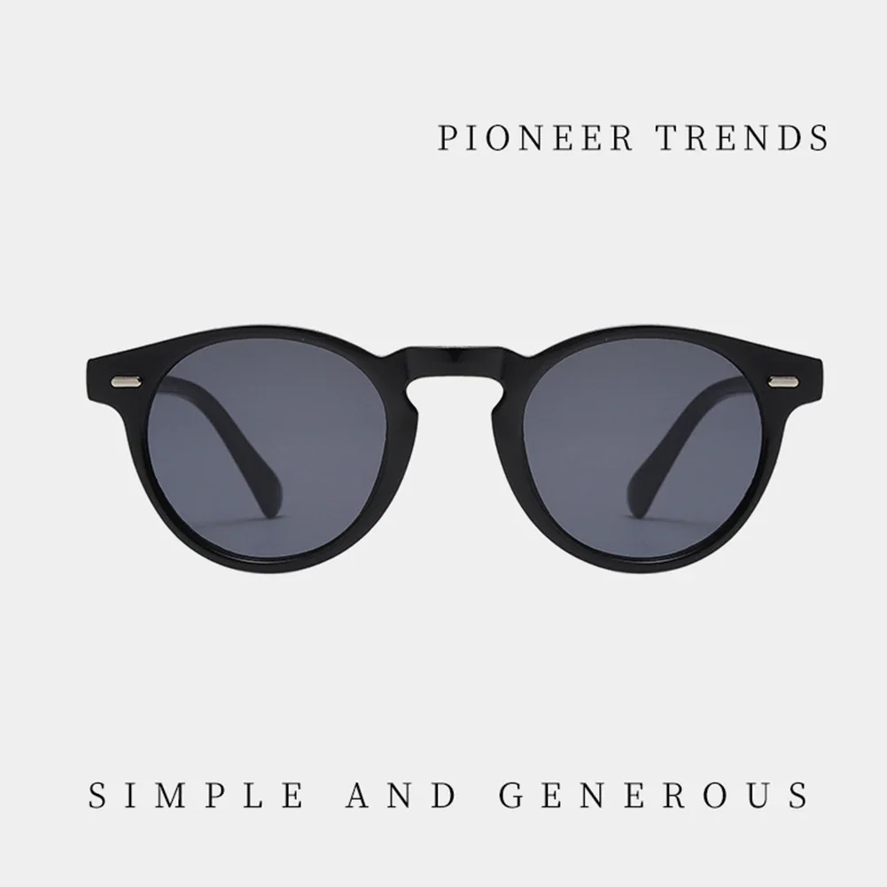 Timeless Retro Round Sunglasses - Unisex Vintage Fashion Eyewear