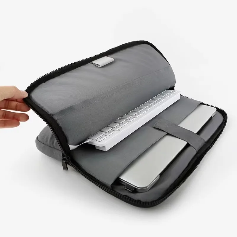 Charming Shockproof Tablet and Laptop Pouch Bag