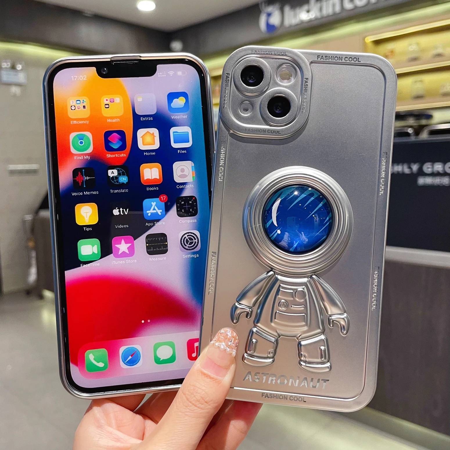 قاب آیفون آسترونات سه بعدی 18 S9acc76b7947d43e5bc46d714f3f7e3fah