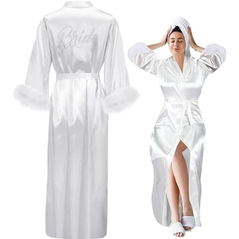 Abito da sposa con piume Abito boudoir bianco Abito lungo in pizzo da sposa in seta Regali da damigella d'onore Kimono da sposa con finiture in piume di raso
