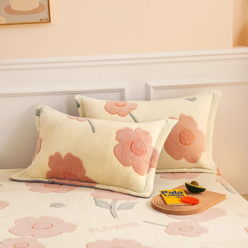 

Multi-gauge Cartoon Printed Plush Pillowcase, Rectangular Sleeping Pillowcase, Warm Soft Flannel Pillowcase, Home Decor, Winter