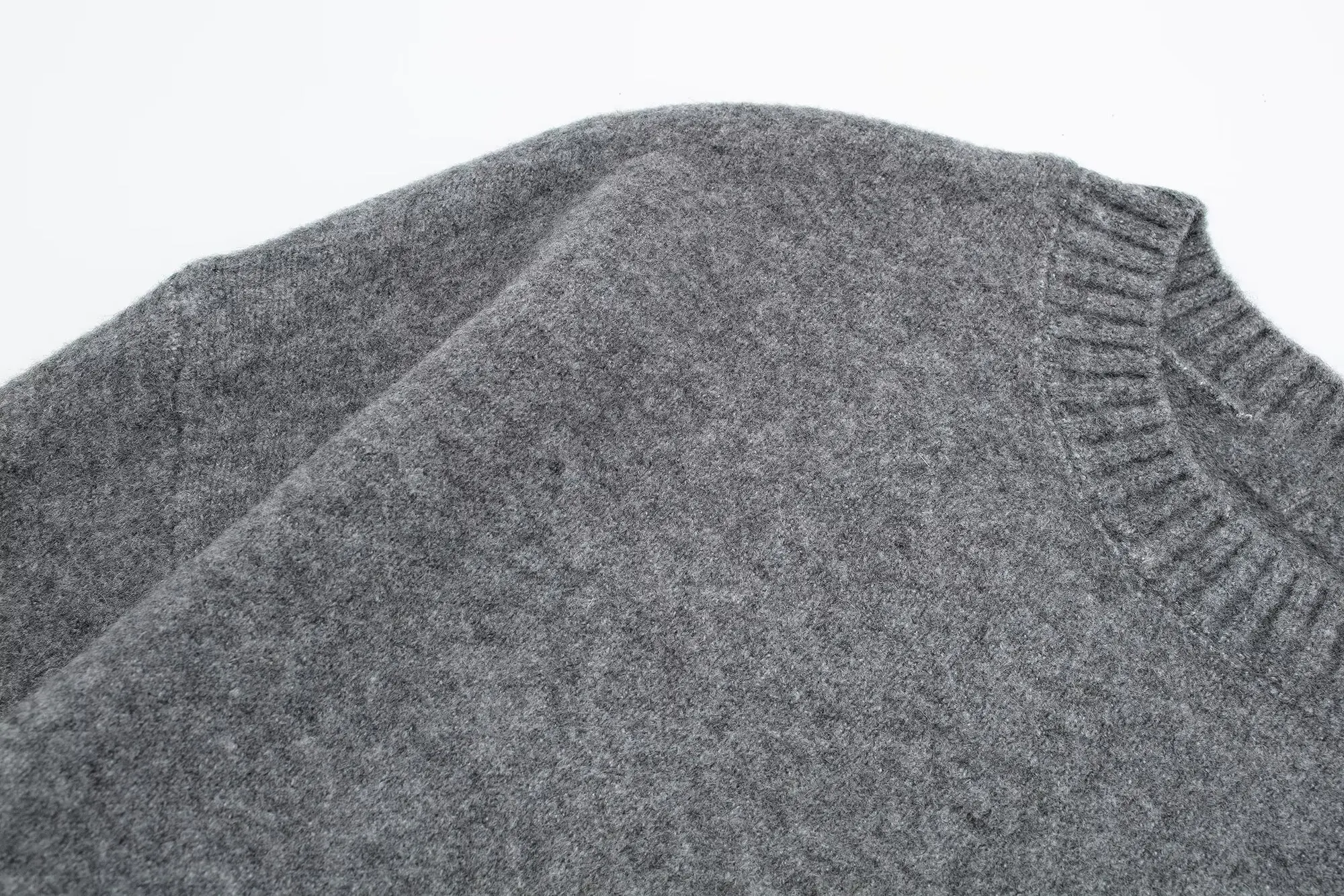 Women's Simple Fashionable Sweater Solid Color Soft Round Neck Long Sleeved Casual Female Pullover Knitted Sweater Streetwear