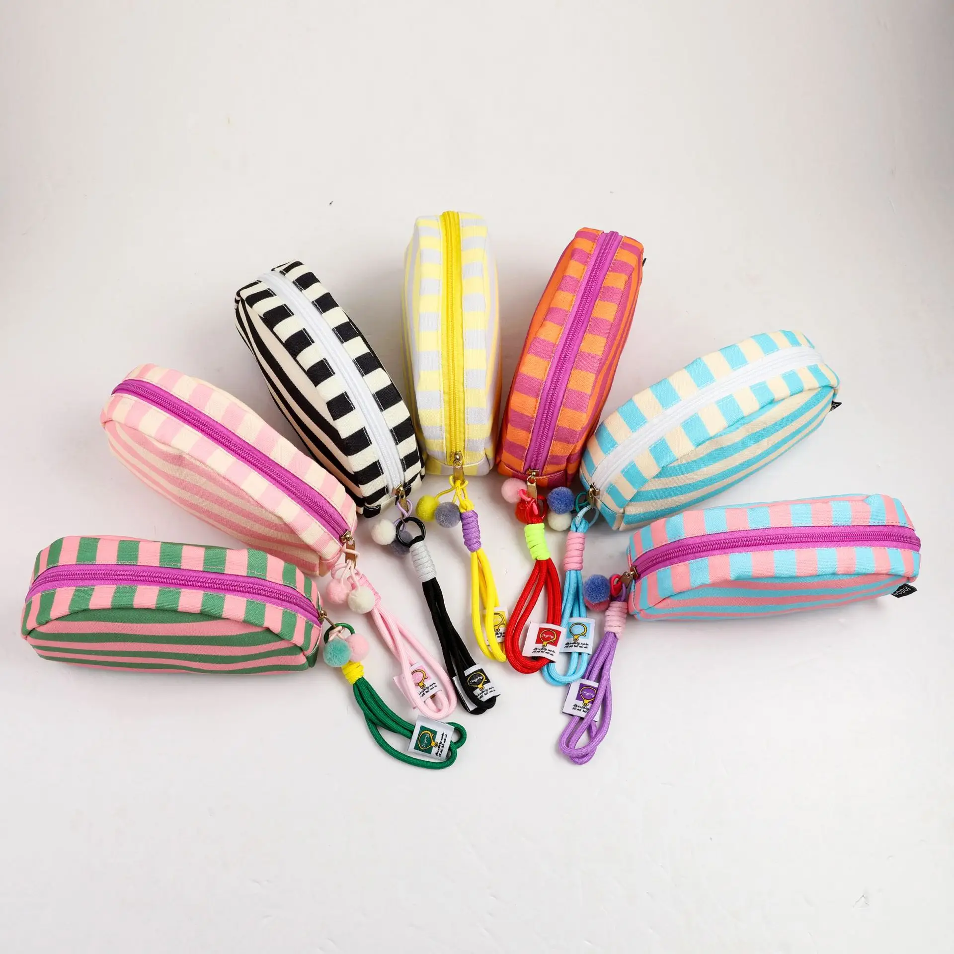 New Fashion Canvas Striped Women's Makeup Bag Portable Zipper Makeup Travel Organizer Women's Handbag Washbag