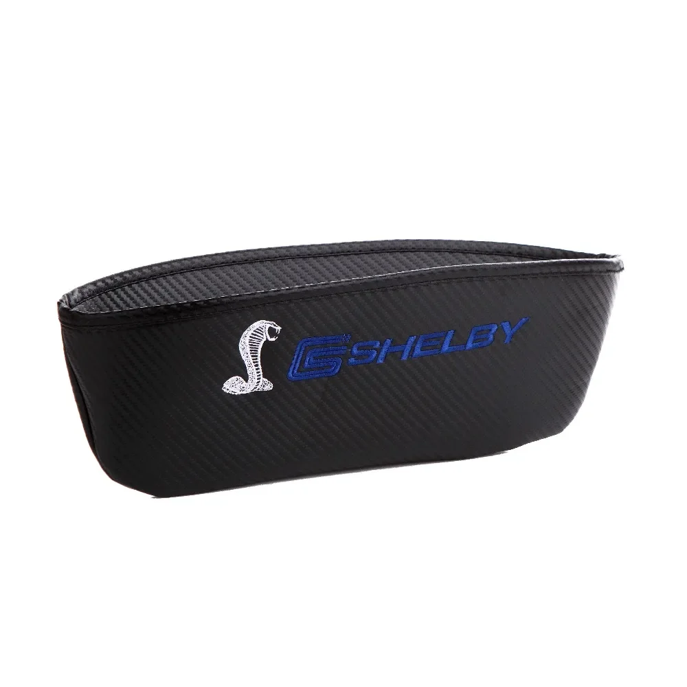 Ricamo Shelby Emblem Car Carbon Fiber Style Seat Fessure Storage Bag Per Ford Shelby Cobra Focus 2 3 Fiesta Accessori Per Auto