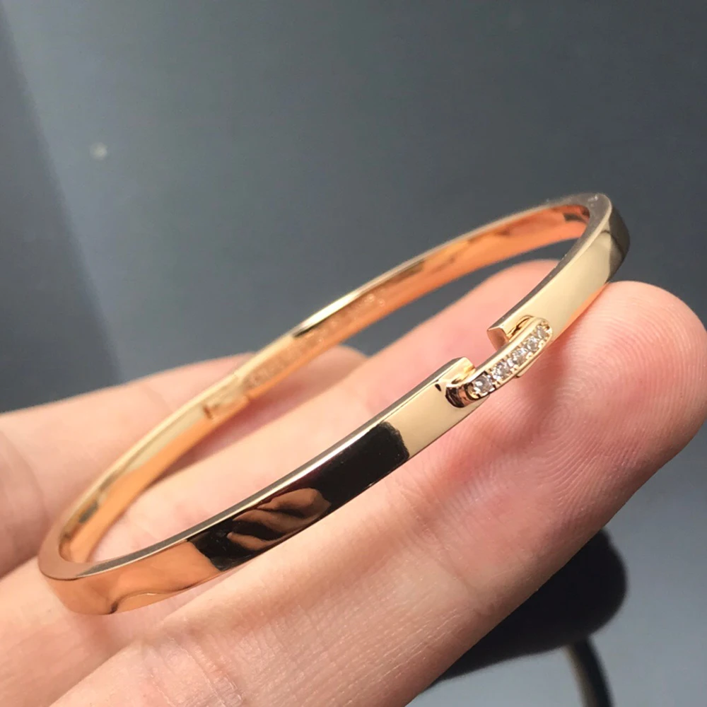 ORANGE AMOUR – la marque française éco-consciente de bracelets joncs à  mantras – Octobre Rose