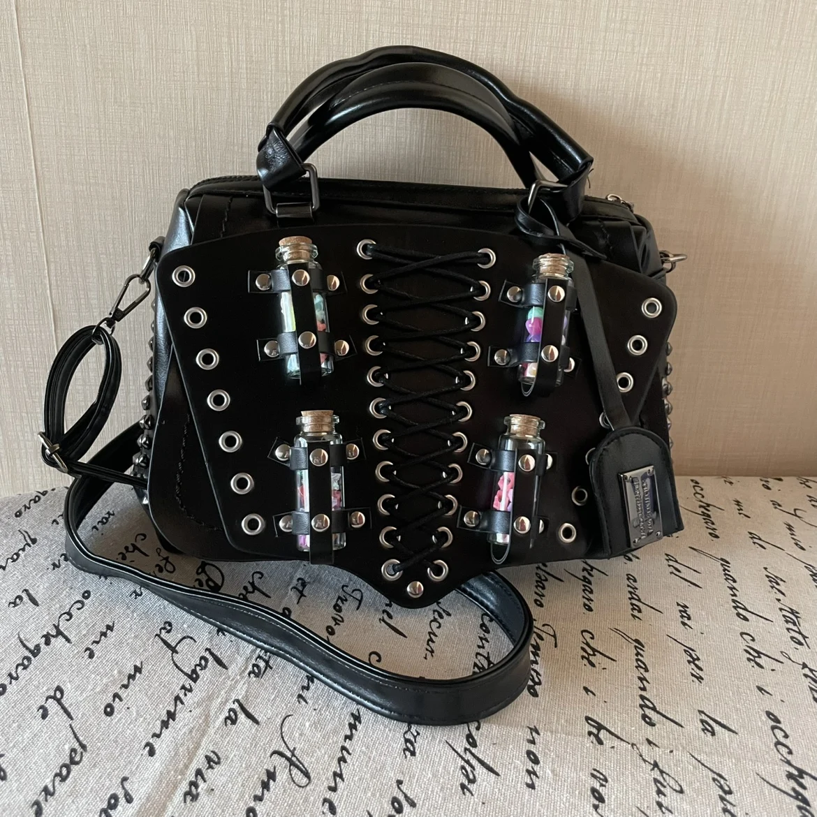 Rivet Luxury Desinger Vintage Women's Handbag Fashion High Quality Lace-up Punk Motorcycle Bag Ladies Large Capacity Travel Bag