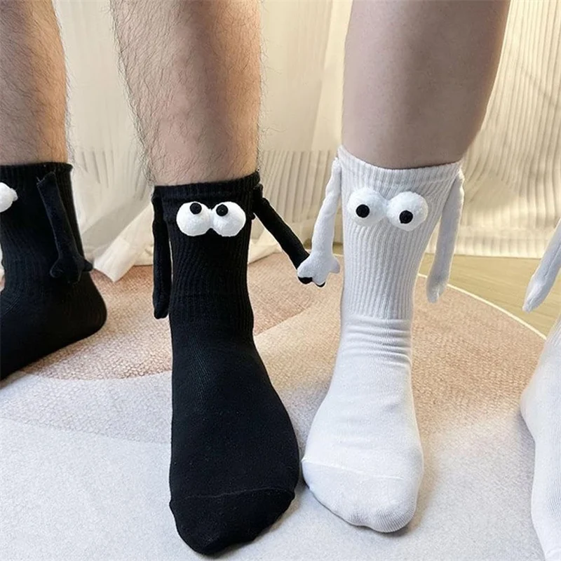 Harajuku Couple Cotton Funny Sock Magnetic Suction Hand In Hand Socks Black White Unisex Holding Hands Long Socks Christmas Gift