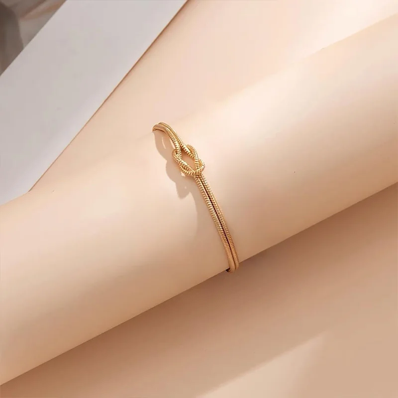 الحب عقدة أساور للنساء 14K مطلية بالذهب داينتي ثعب...