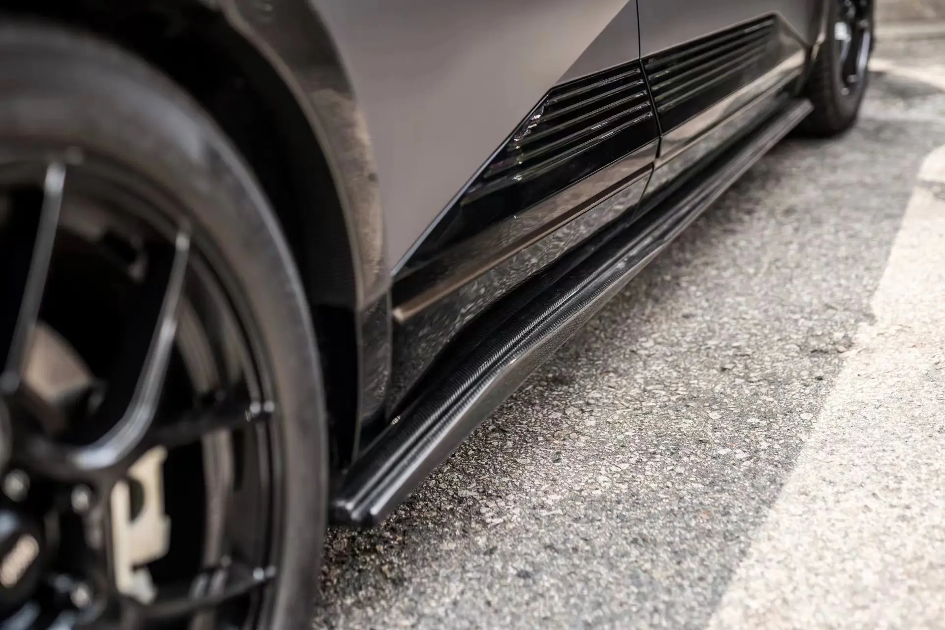 Real Carbon Fiber spoiler body kit fit for Hyundai IONIQ 5 （2024+）