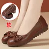 Tendon Bottom Mother Shoes Soft Leather Soft Bottom Comfortable Middle-Aged And Elderly Women'S Leather Shoes Flat Peas Single 1