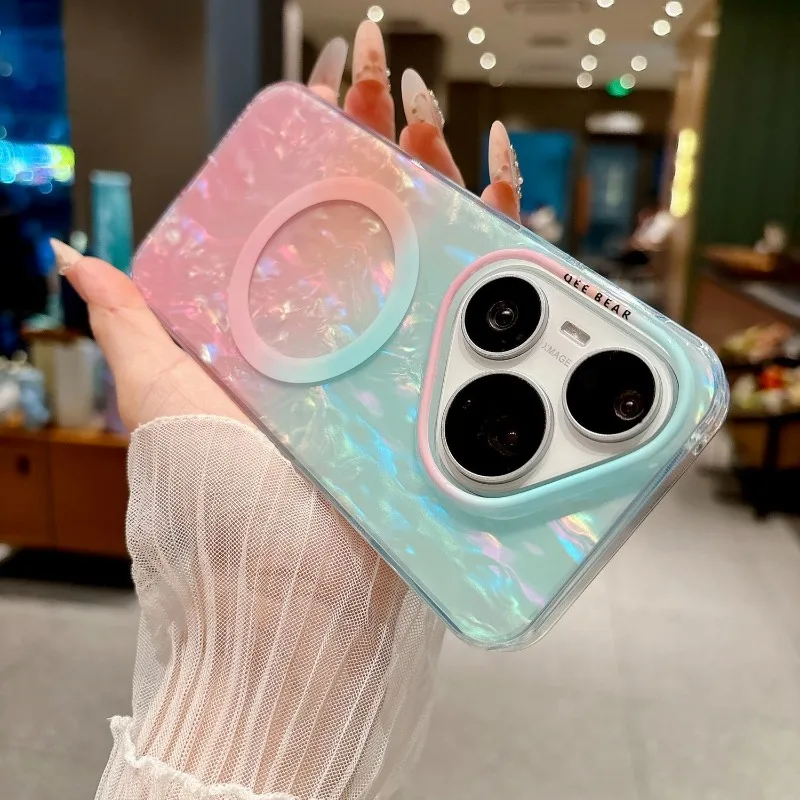 Fashion Magnetic Matte Gradient Color Transparent Case with Collision Protection and Skin-Friendly Texture