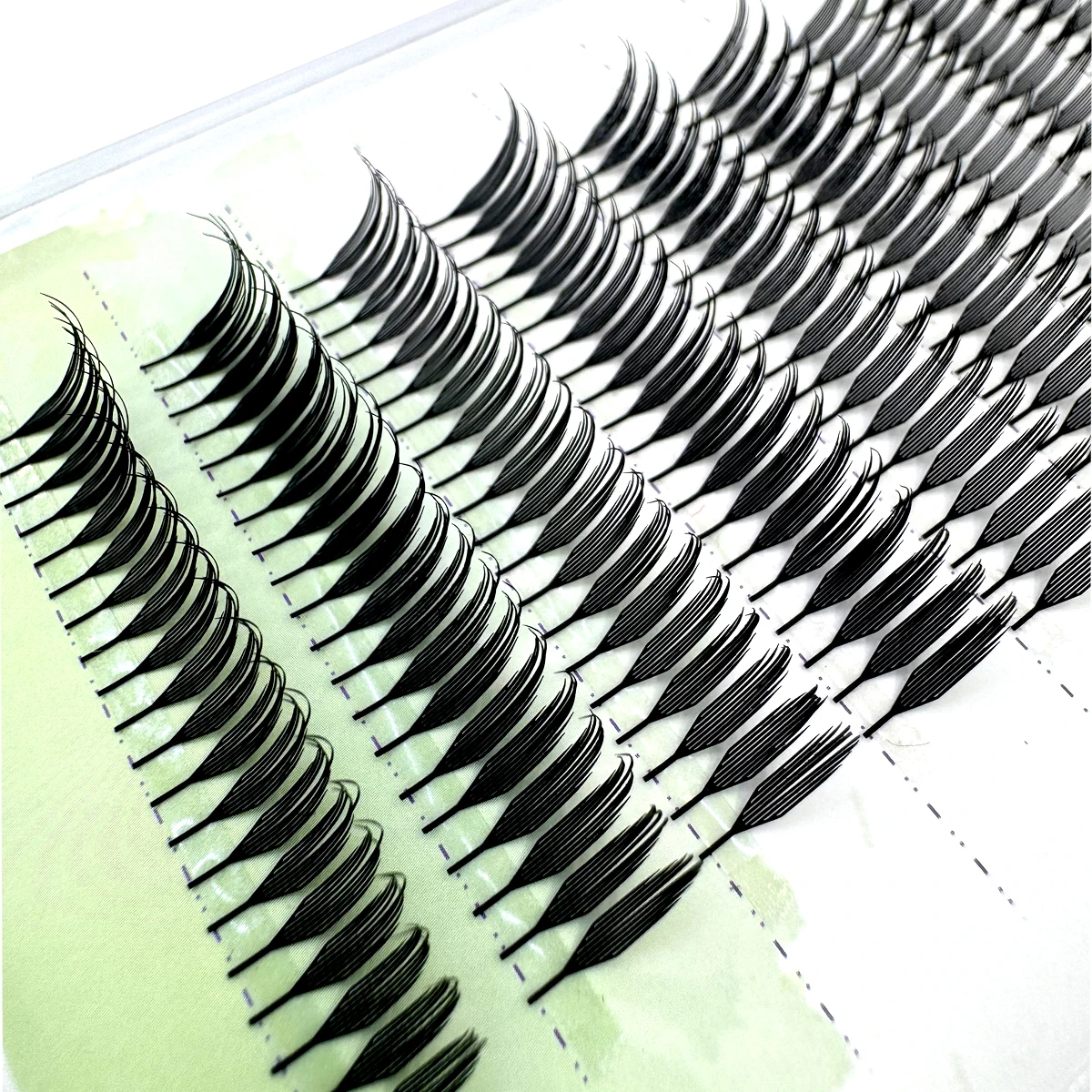 Manga Spire Eyelashes Extension Feather Shape Individual Lashes Brazilian Volume Soft Lashes Customized Eyelashes Private Label