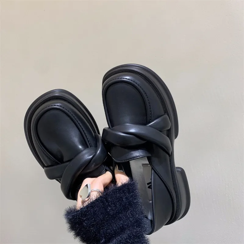 

Shoes Woman 2024 Casual Female Sneakers Oxfords Clogs Platform British Style Round Toe Autumn Black Flats Loafers With Fur Shall