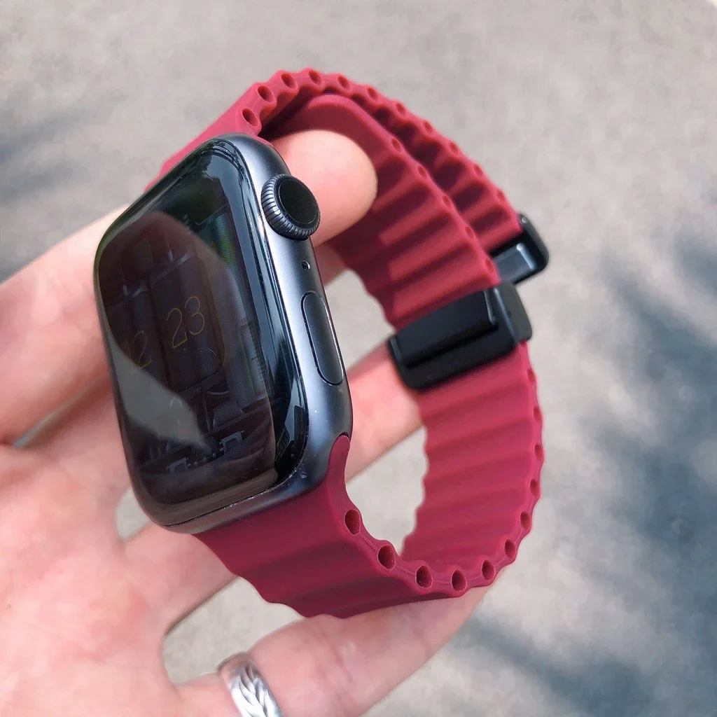 Magnetisches Armband mit Schnalle für Apple Watch Ultra 2 49mm 45mm 44mm 40mm 41mm 38 42mm Silikonarmband iWatch Series 7 6 3 SE 8 9 – Detail 8