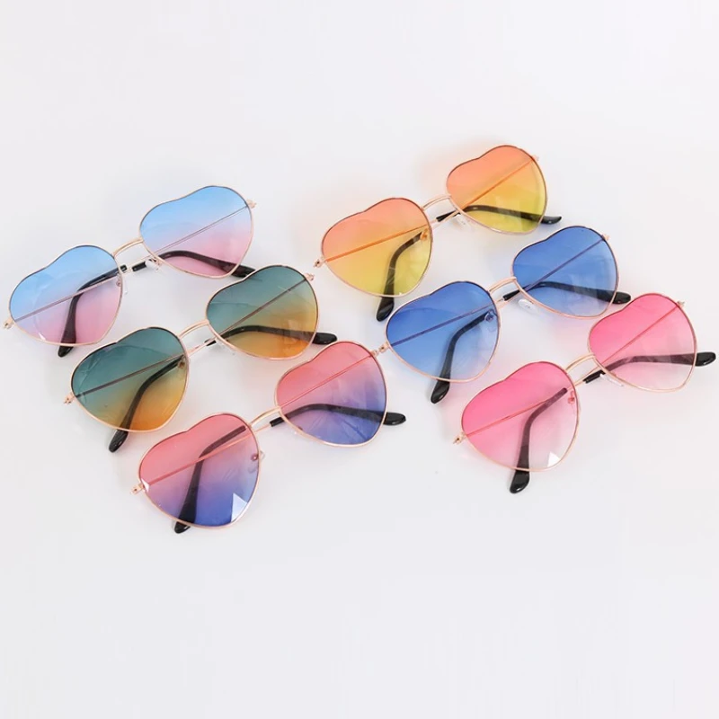 

Fashion Vintage Metal Heart Shaped Sunglasses Men Women 's Love Ocean Piece Sun Glasses Outdoor Shades Eyewear Goggles