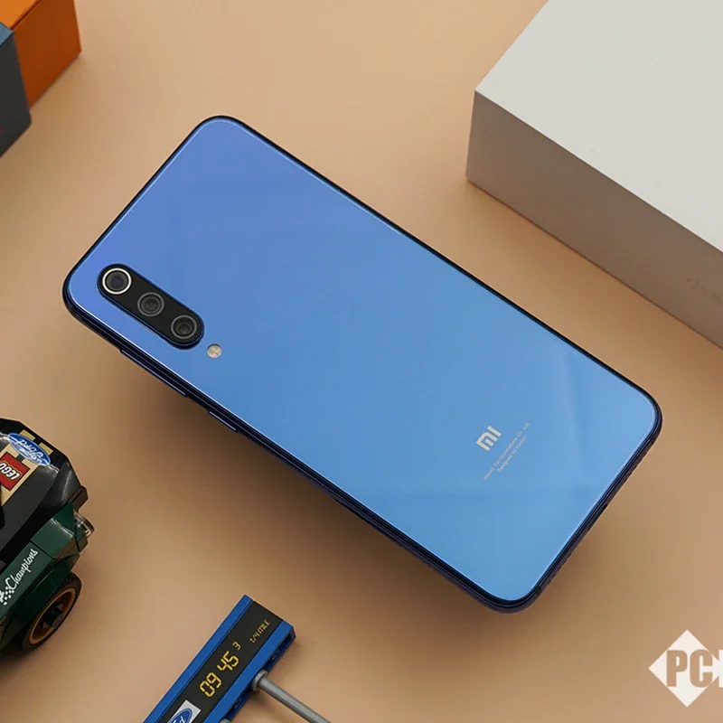 Рисунок 4 - Оригинальный мобильный телефон XIaomi 9se 8se