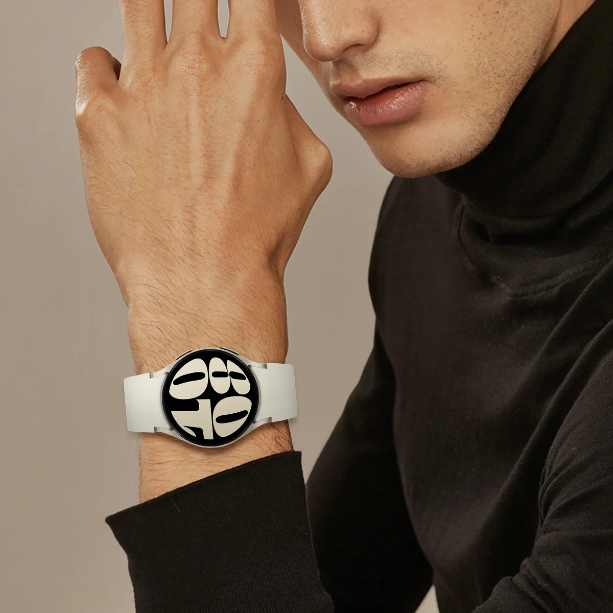 Silicone Bracelet Strap for Smartwatch - Sleek and Durable Design