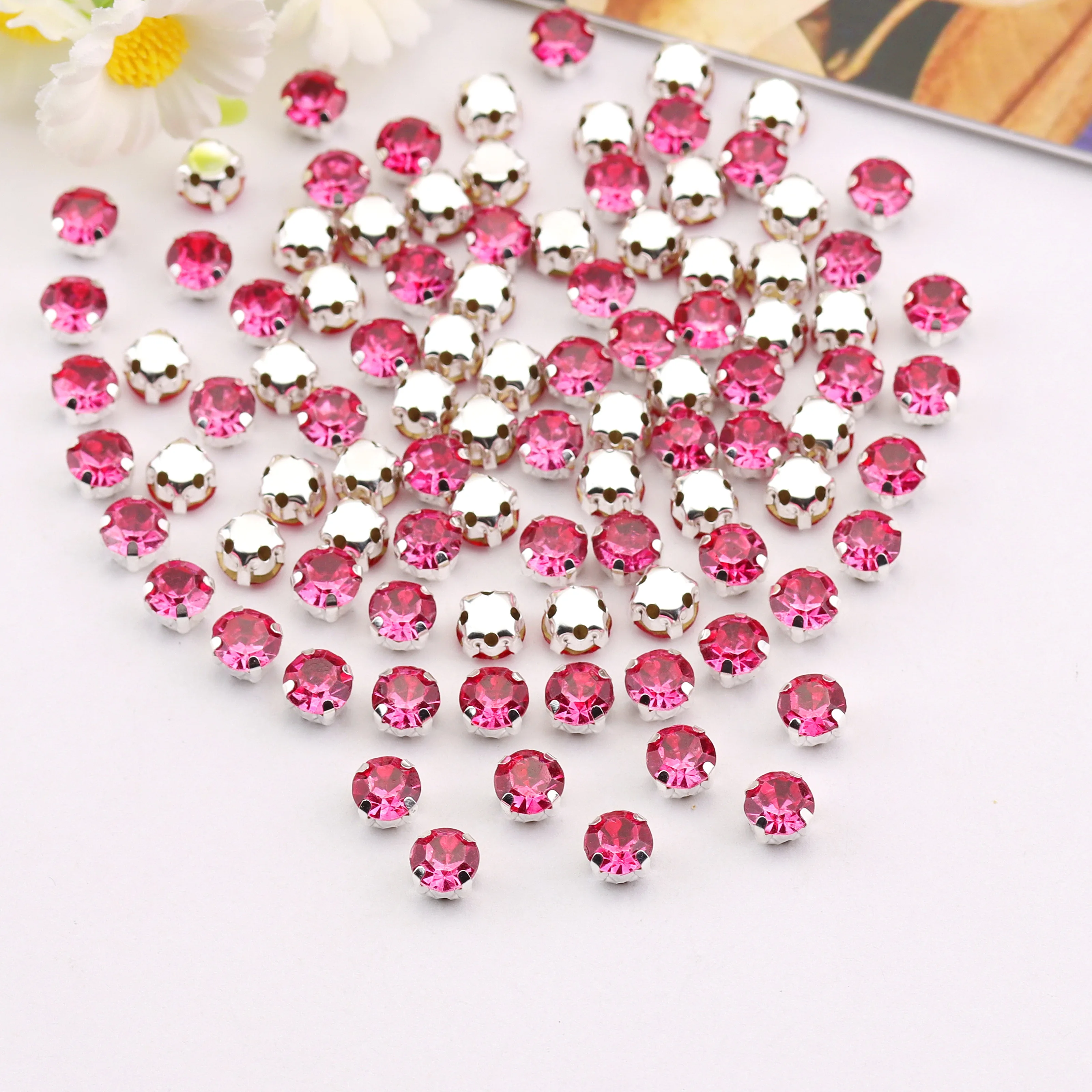 Vibrant Silver Claw Glass Crystal Rhinestone Beads for DIY and Fashion Crafting