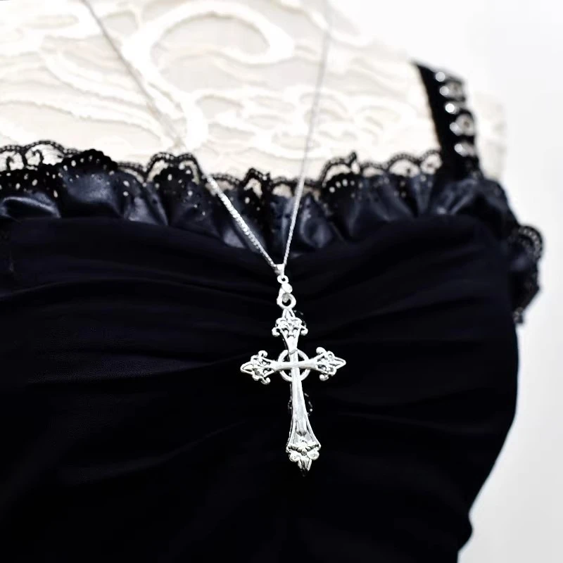Y2k Rose Cross Pendant Necklaces Hip Hop Fashion Cross Choker Vintage Floral Jewelry Charm for Women Men Street Wear Accessories 1
