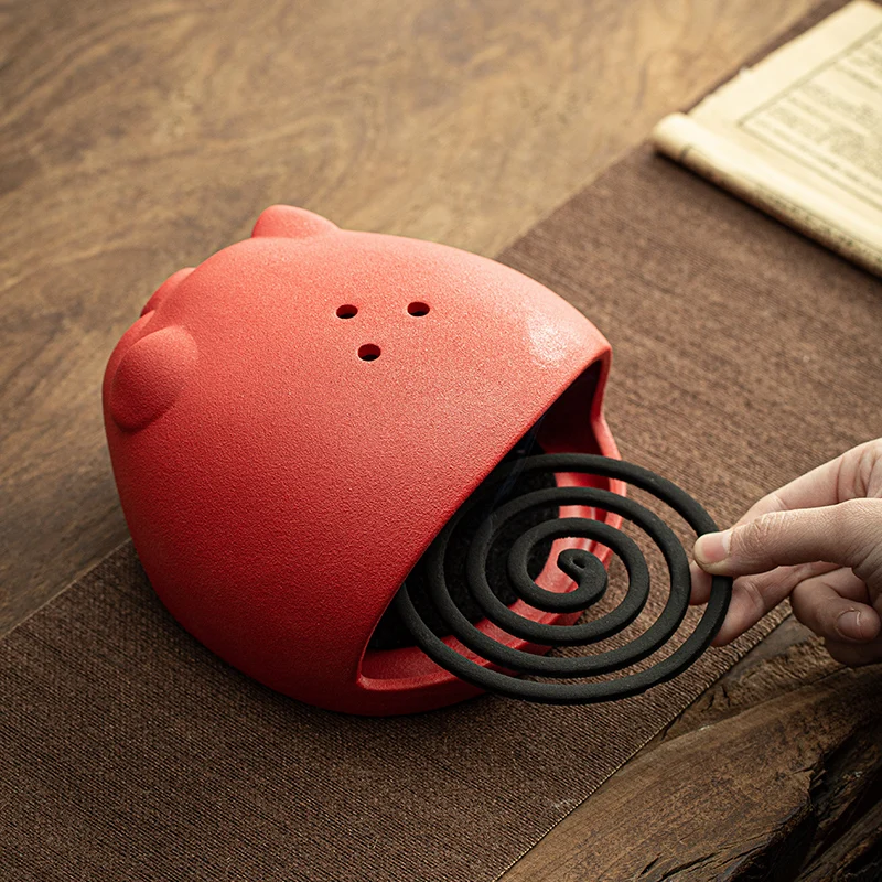 

Indoor Oversized Ceramic Mosquito Incense Burner Household Fireproof Creative Personality Cute Piglet Sandalwood Incense Burner