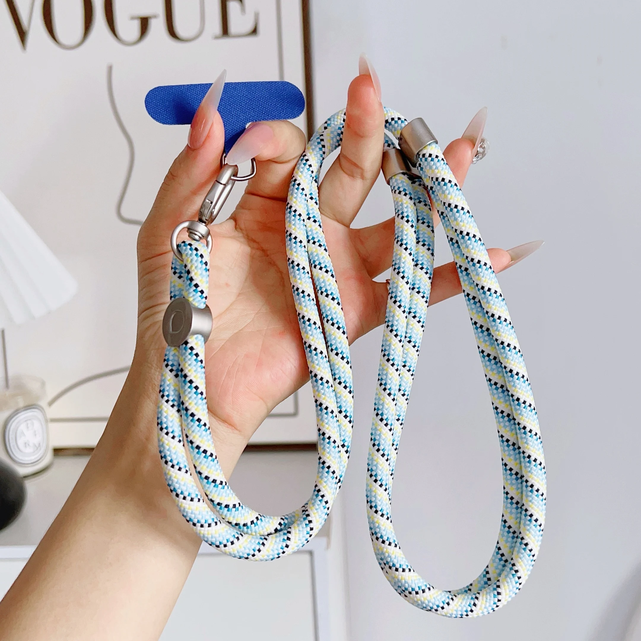 Versatile and Durable Universal Phone Crossbody Lanyard with Adjustable Anti-Loss Strap