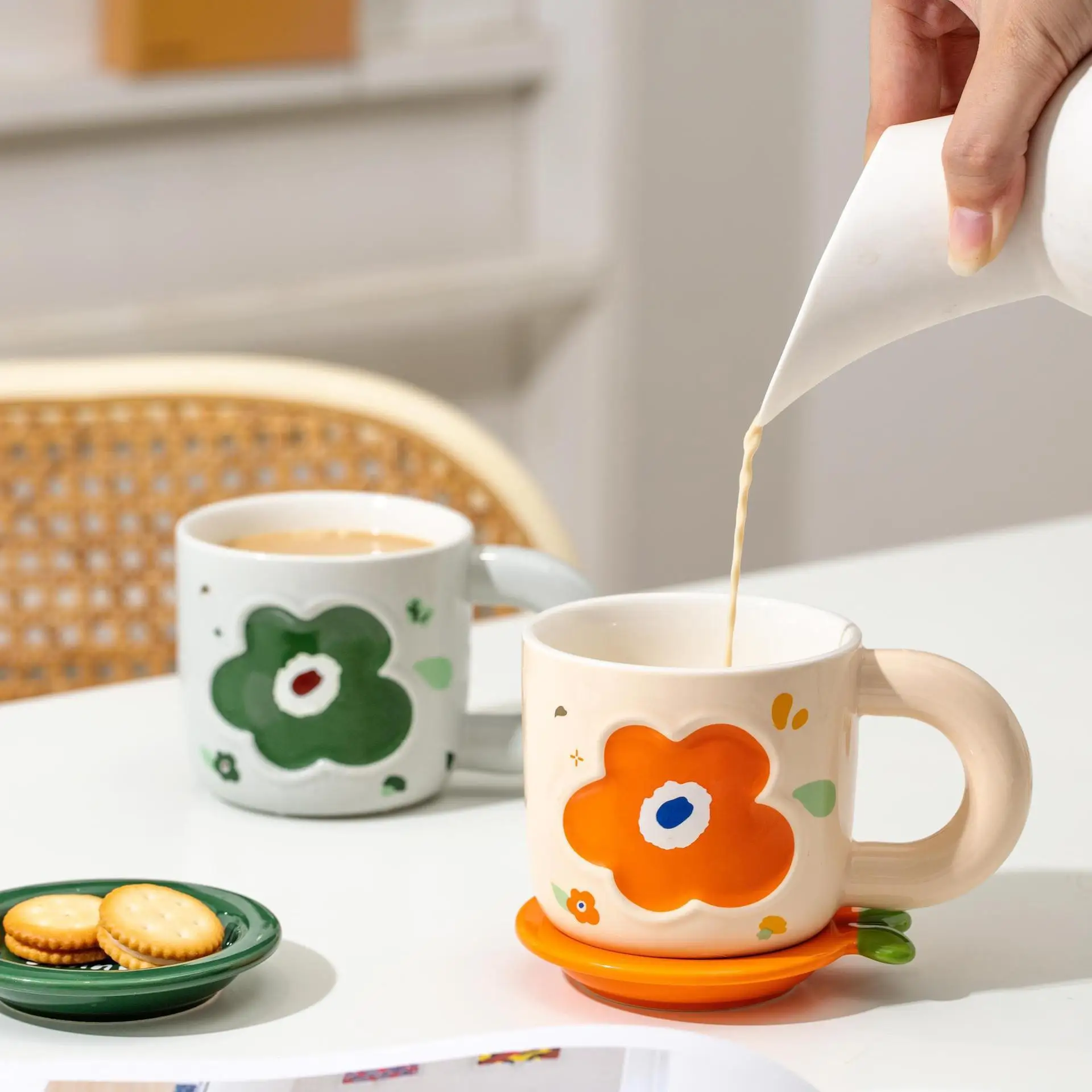 

INS style cute ceramic cup niche design sense with lid mug female flower water cup creative coffee cup