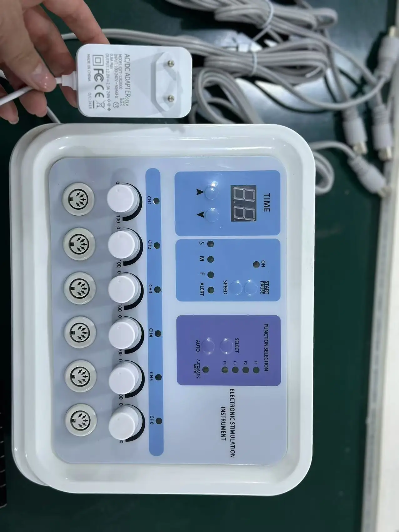 Home Use EMS Muscle Stimulator Micro Current Ems Muscle Building Stimulation Machine Massage Fitness