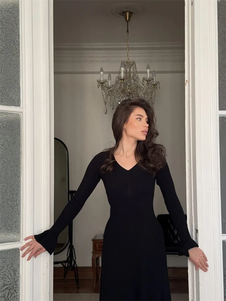Vestido retro de punto con cuello en V para mujer, suéter de canalé para otoño e invierno, vestido largo elegante, ajustado, con mangas acampanadas, ropa para mujer