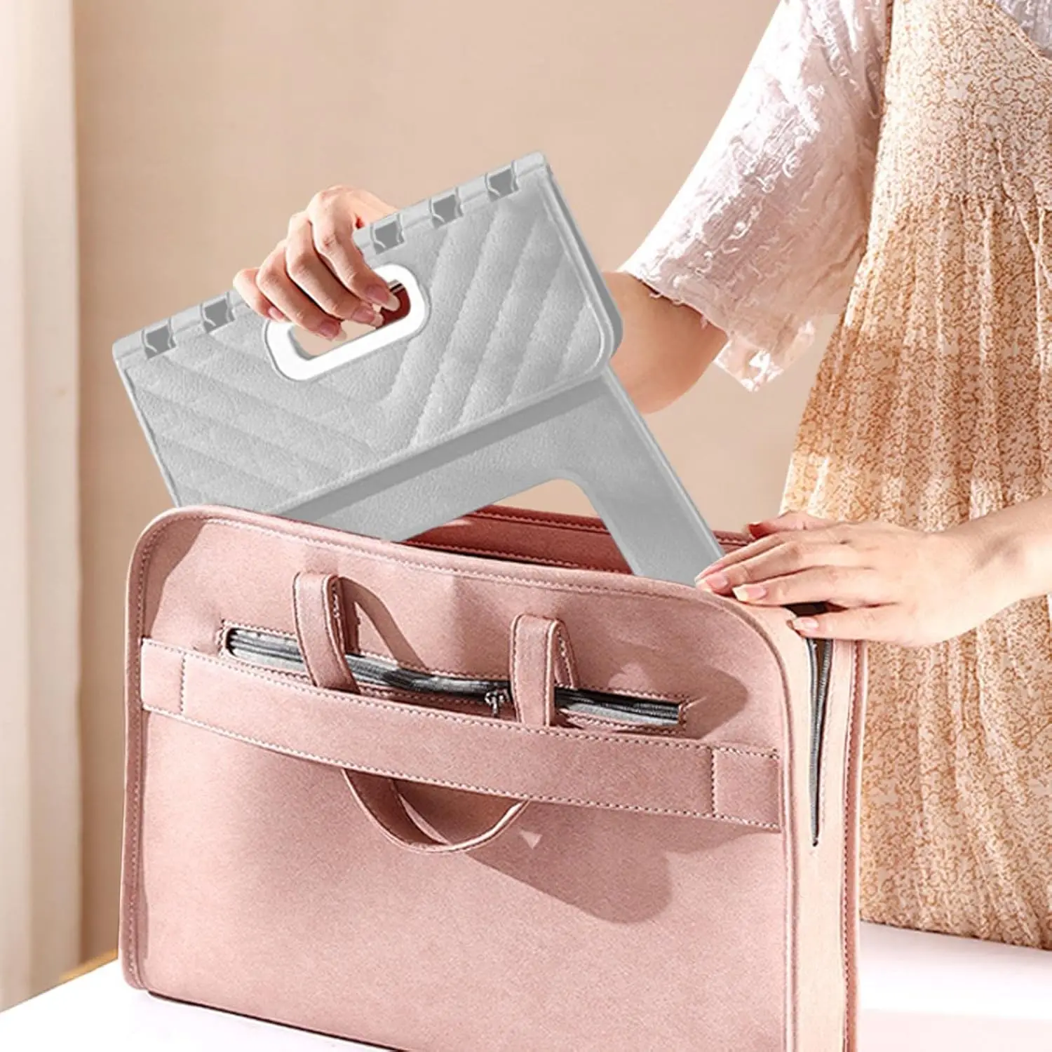 1pcs Lightweight Folding Step Stool Multi Purpose Handheld Thickened Footstool Non-Slip Plastic Small Benches Home Furniture